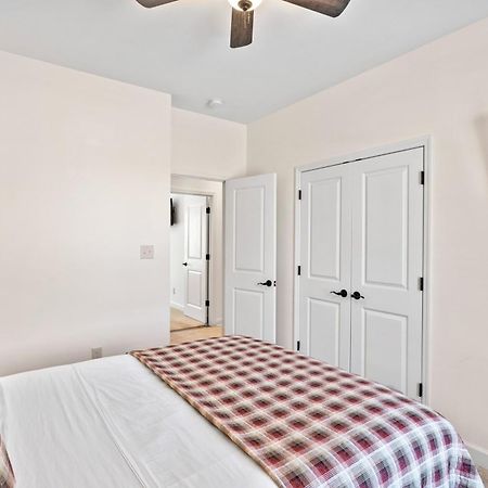 Bear Pass Is A 3 Bed 2 Bath Craftsman Style Home Located Within Walking Distance To Dt Gatlinburg Zewnętrze zdjęcie