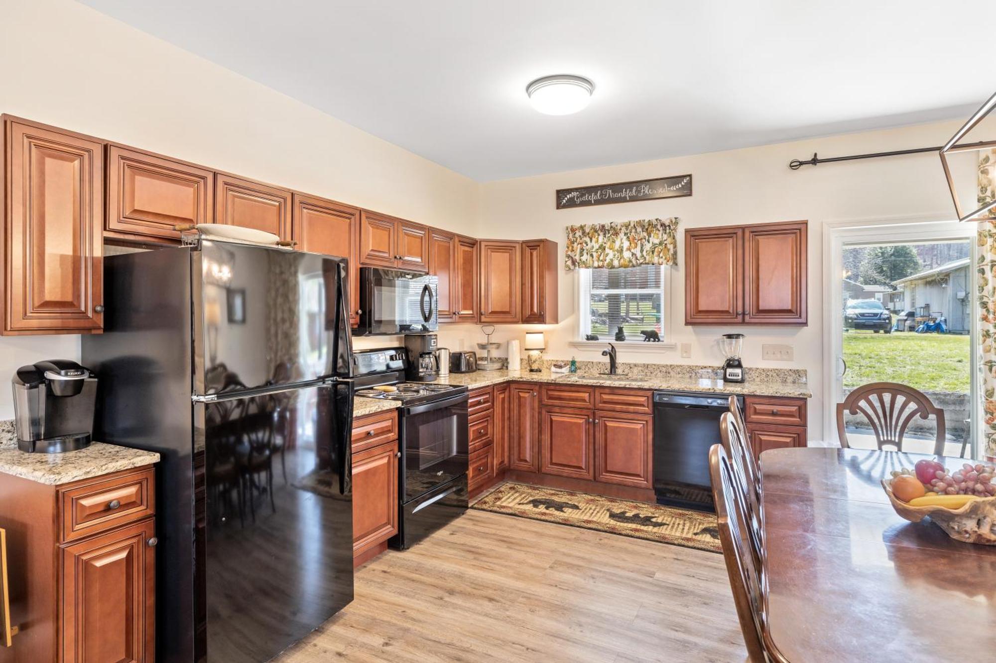 Bear Pass Is A 3 Bed 2 Bath Craftsman Style Home Located Within Walking Distance To Dt Gatlinburg Zewnętrze zdjęcie